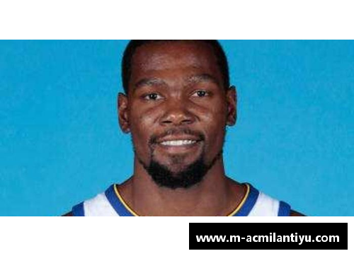 NBA球员签约全解析：合同条款、转会细节及影响分析